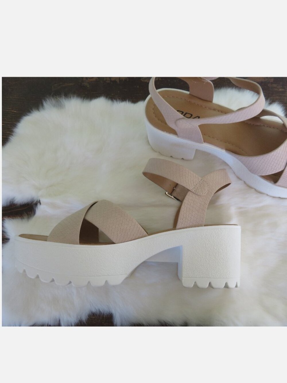 NWOT Soda chunky platform 3" sandals